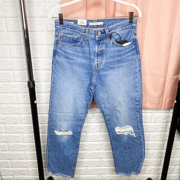 Levi’s NEW Wedgie Straight High Rise Cropped Jeans - Picture 2 of 6